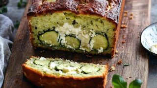 Cake salé au chèvre et aux courgettes